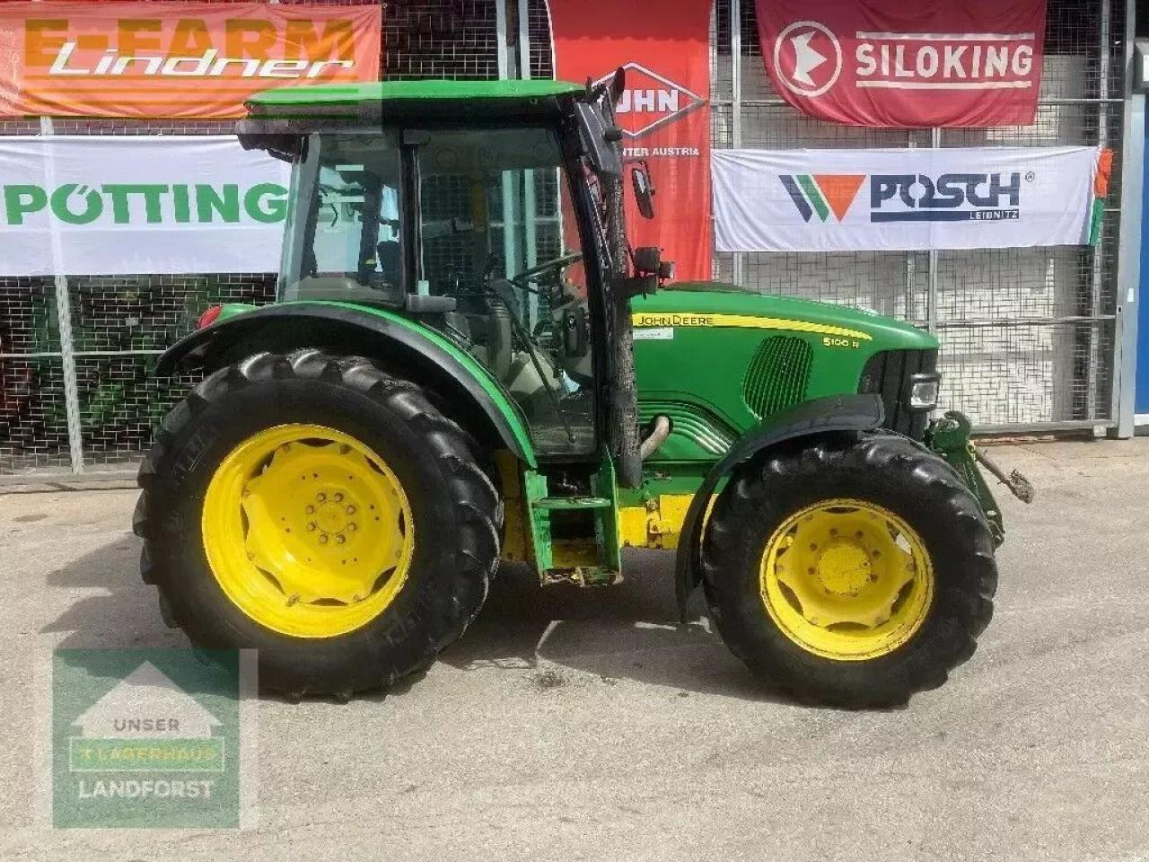 John Deere 5100 r - Tractor: foto 2 John Deere 5100 r - Tractor: foto 2