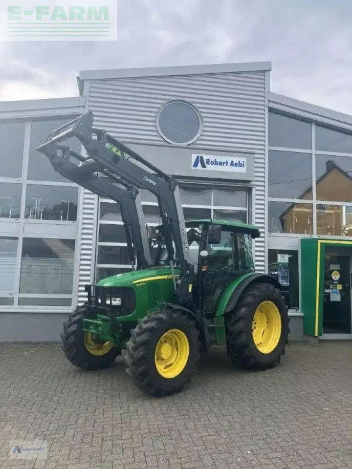 John Deere 5100r - Tractor: foto 1 John Deere 5100r - Tractor: foto 1