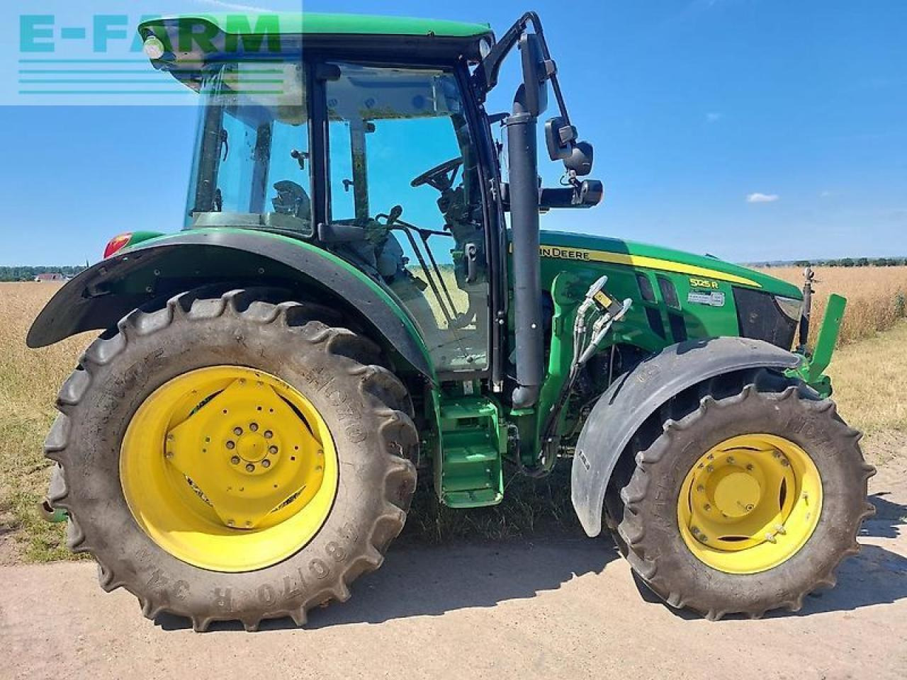 John Deere 5125r - Tractor: foto 5 John Deere 5125r - Tractor: foto 5