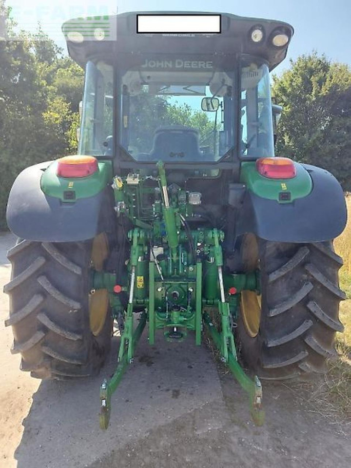 John Deere 5125r - Tractor: foto 4 John Deere 5125r - Tractor: foto 4