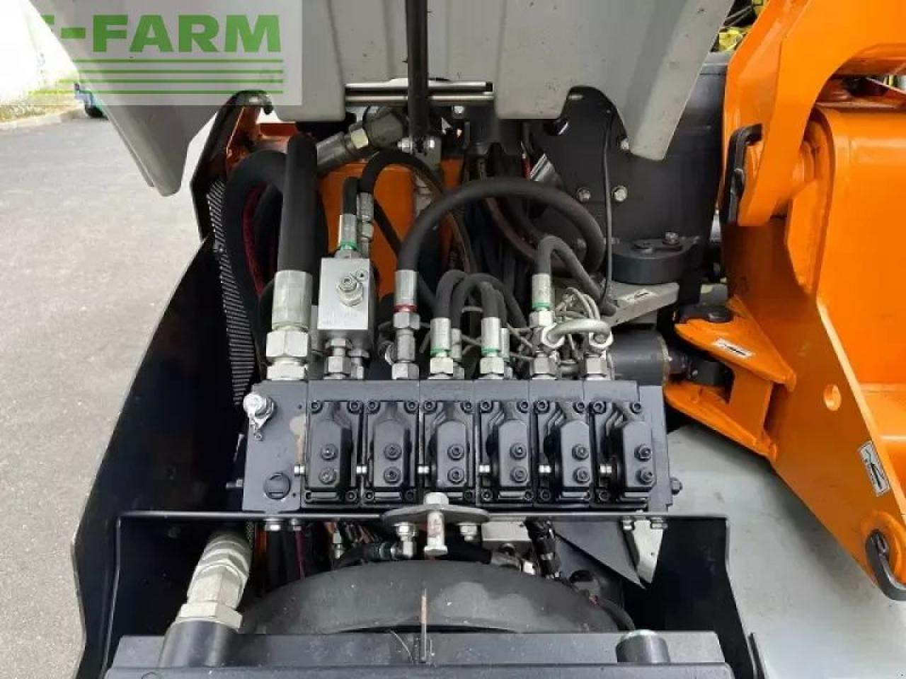 Tractor John Deere 6100m: foto 10