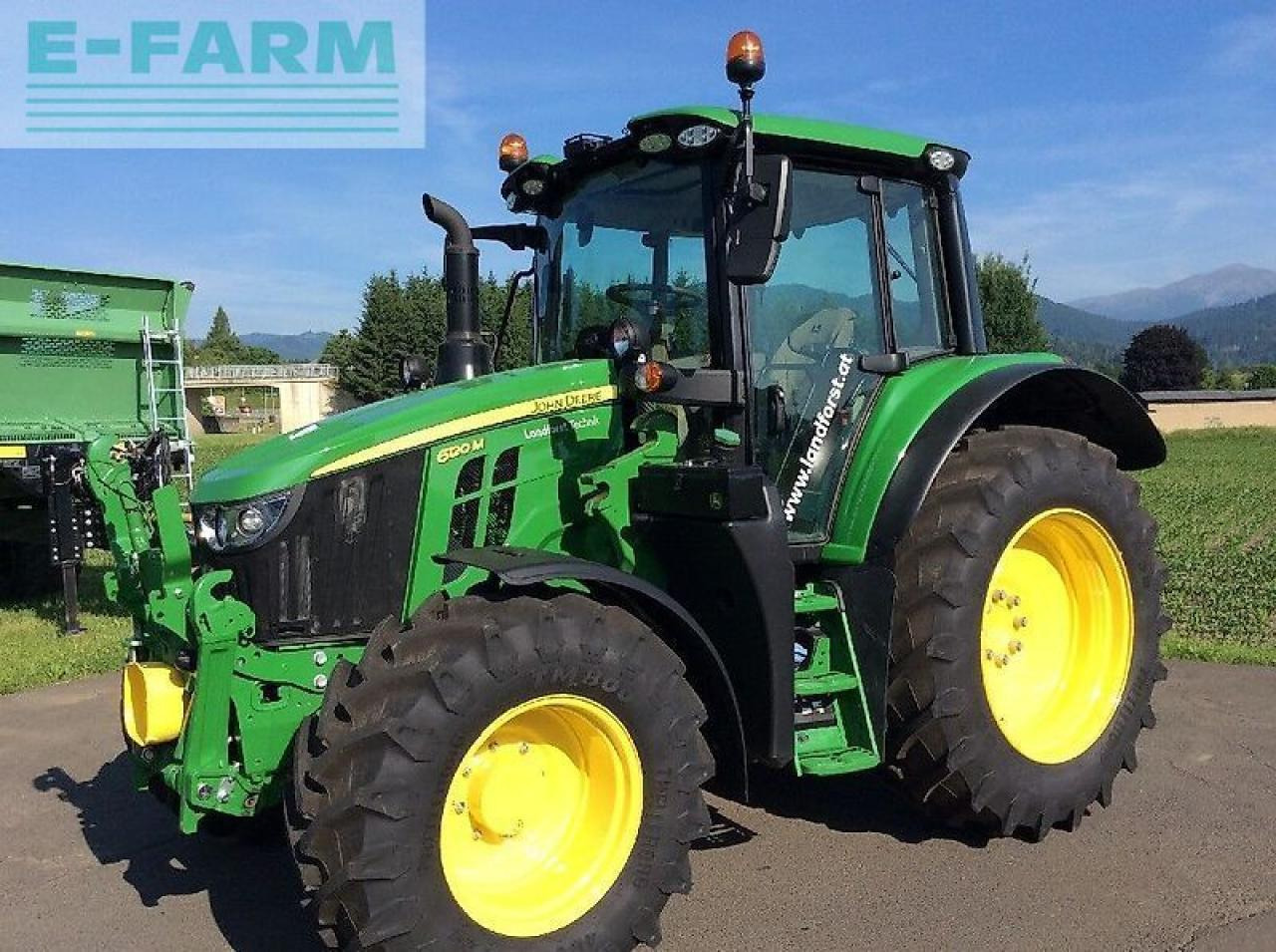 John Deere 6120 m - Tractor: foto 1 John Deere 6120 m - Tractor: foto 1
