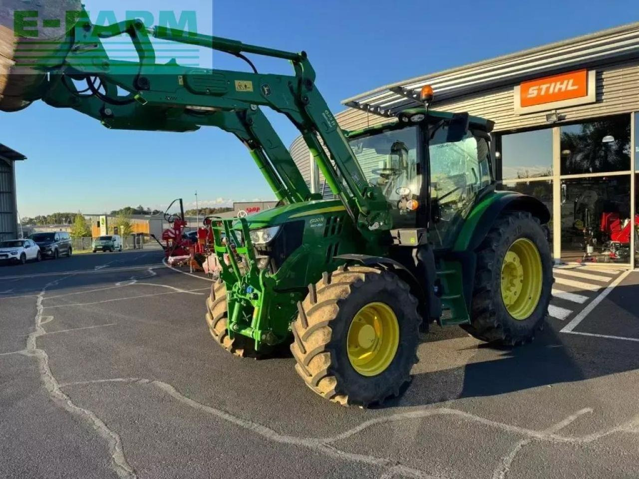 John Deere 6120 r autoquad - Tractor: foto 2 John Deere 6120 r autoquad - Tractor: foto 2