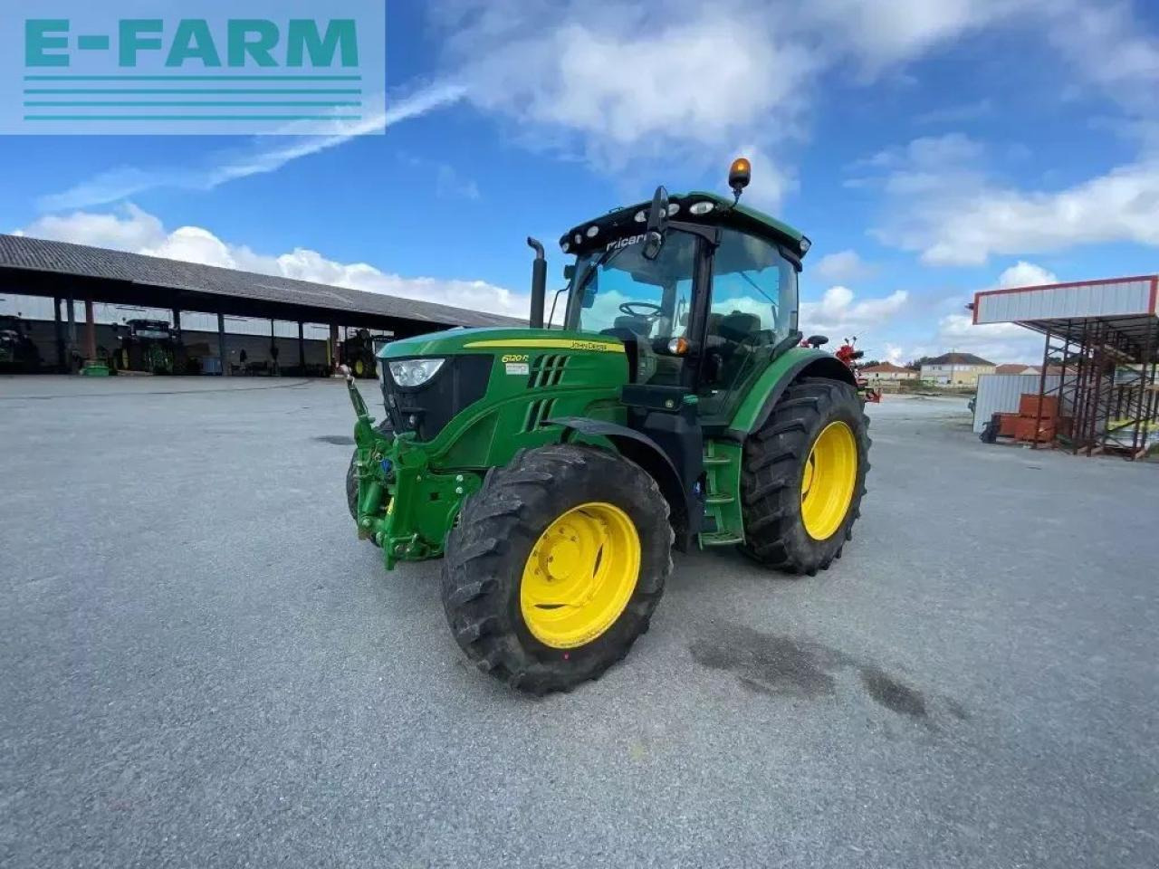 John Deere 6120r - Tractor: foto 2 John Deere 6120r - Tractor: foto 2