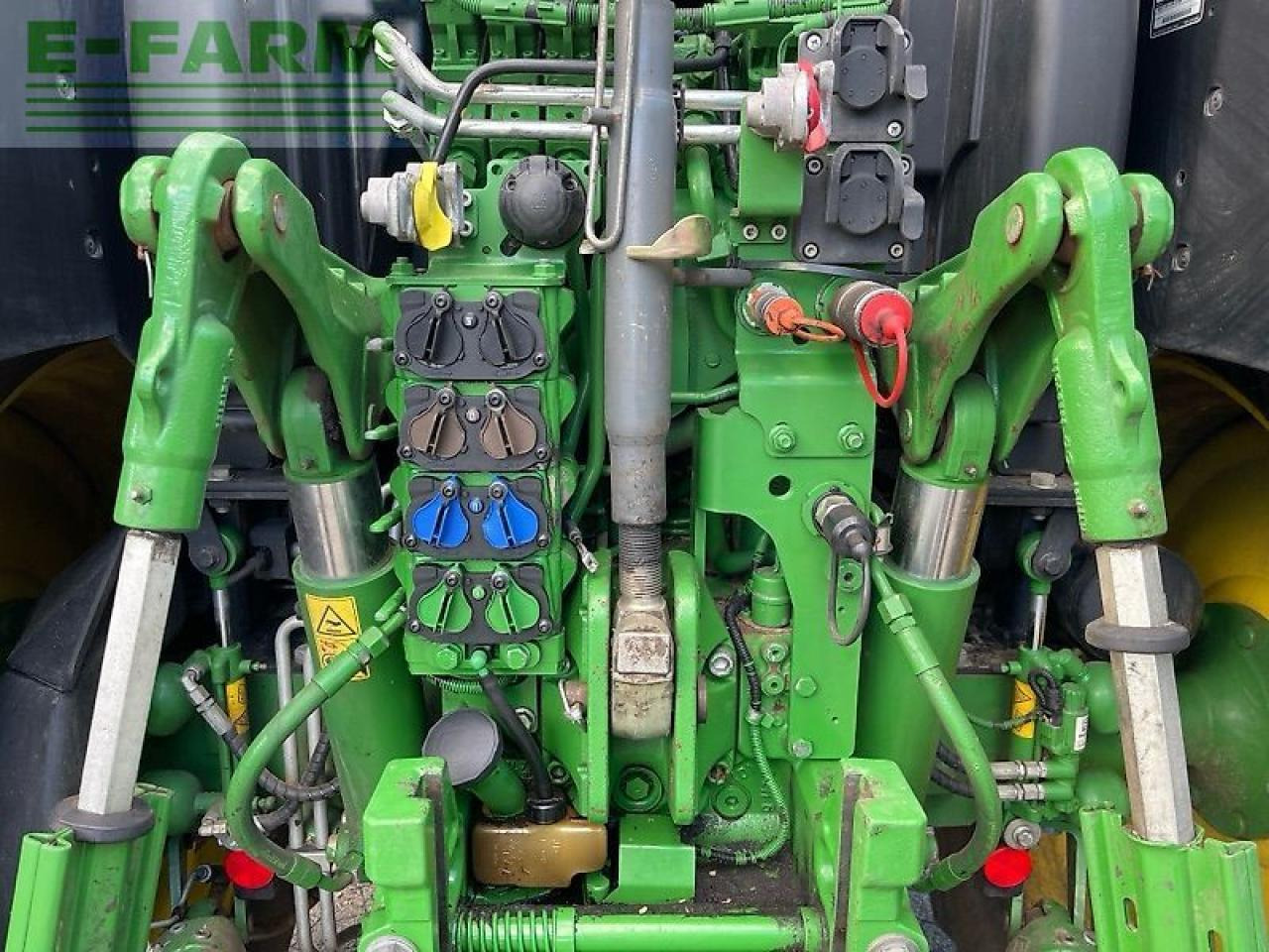 John Deere 6130 r - Tractor: foto 5 John Deere 6130 r - Tractor: foto 5