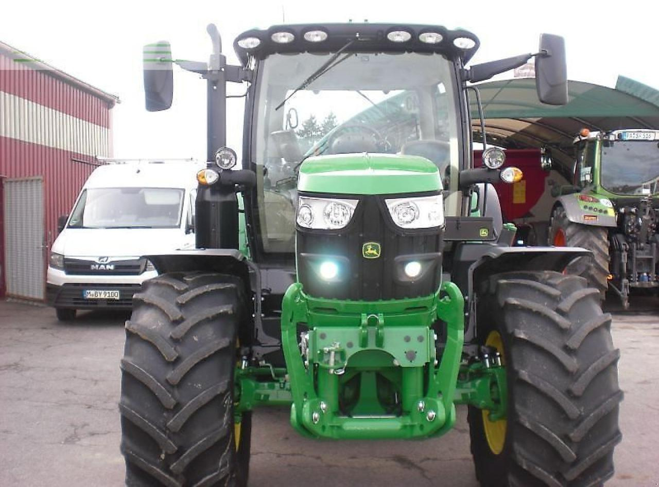 John Deere 6130 r - Tractor: foto 2 John Deere 6130 r - Tractor: foto 2