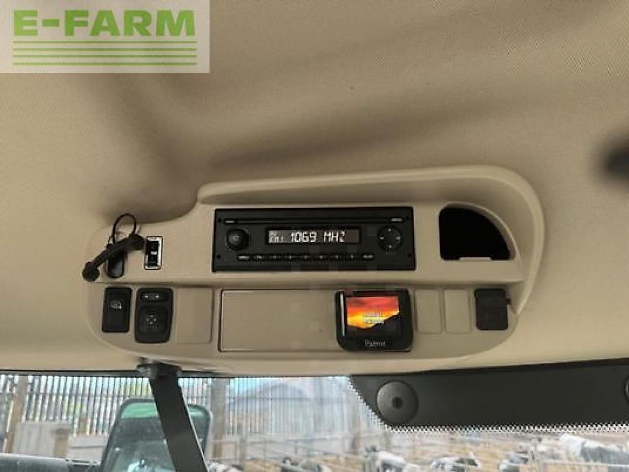 John Deere 6145r - Tractor: foto 5 John Deere 6145r - Tractor: foto 5
