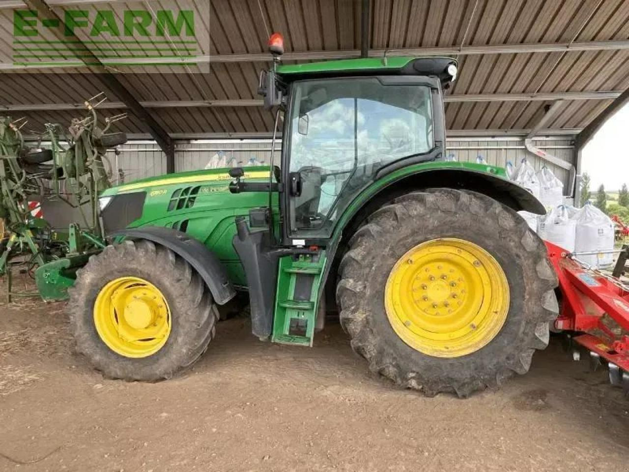 John Deere 6150r - Tractor: foto 4 John Deere 6150r - Tractor: foto 4