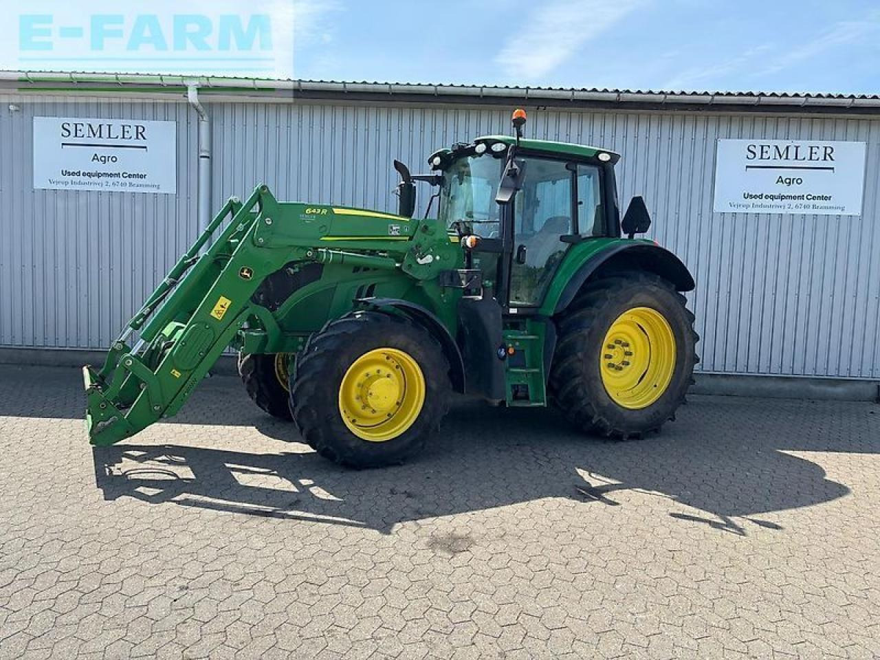 John Deere 6155m - Tractor: foto 1 John Deere 6155m - Tractor: foto 1