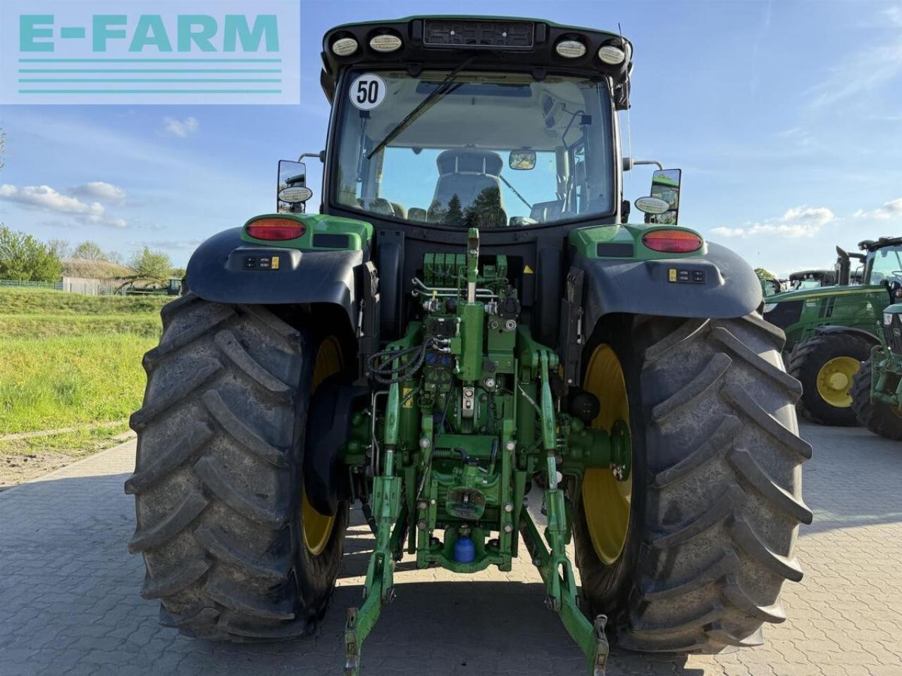 John Deere 6155r - Tractor: foto 5 John Deere 6155r - Tractor: foto 5