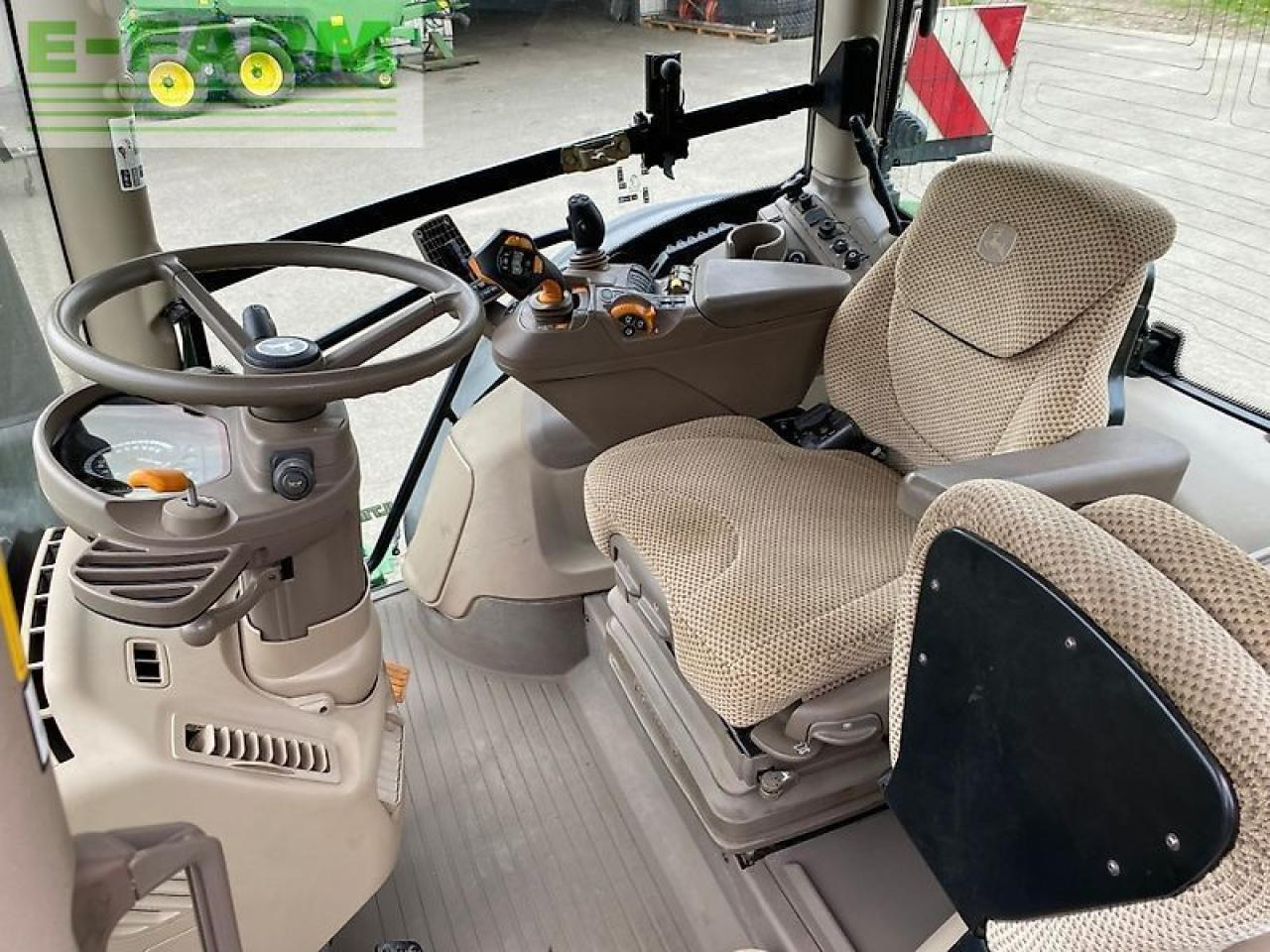 Tractor John Deere 6195r: foto 11