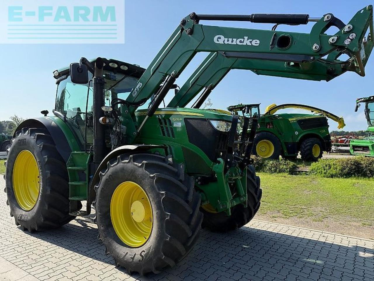 John Deere 6210r - Tractor: foto 1 John Deere 6210r - Tractor: foto 1