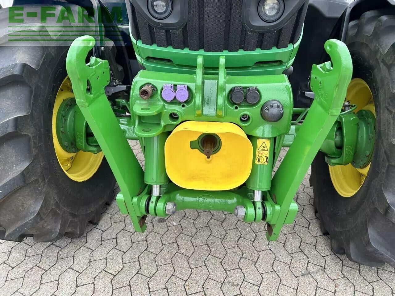John Deere 6215r - Tractor: foto 5 John Deere 6215r - Tractor: foto 5
