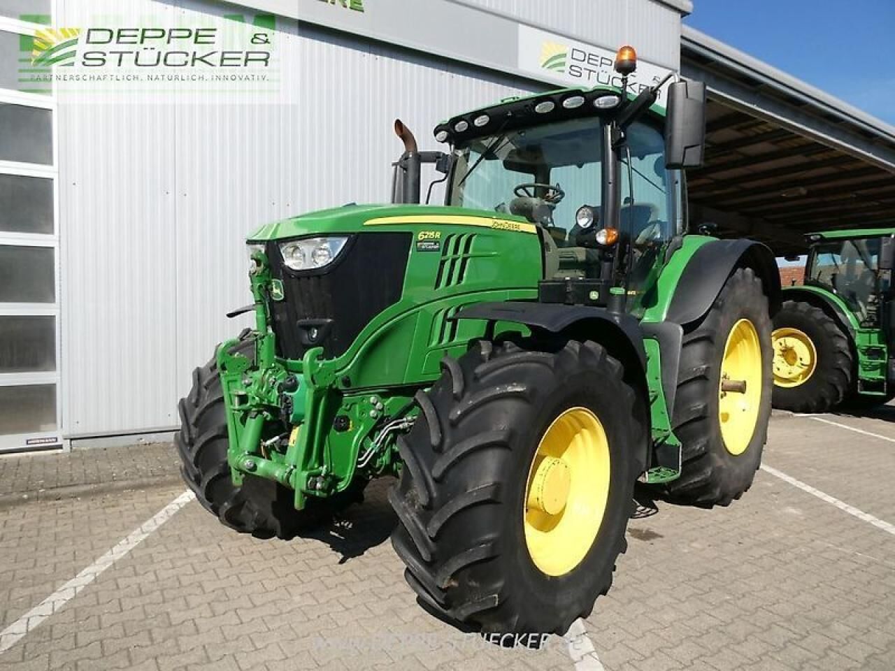 John Deere 6215r - Tractor: foto 1 John Deere 6215r - Tractor: foto 1