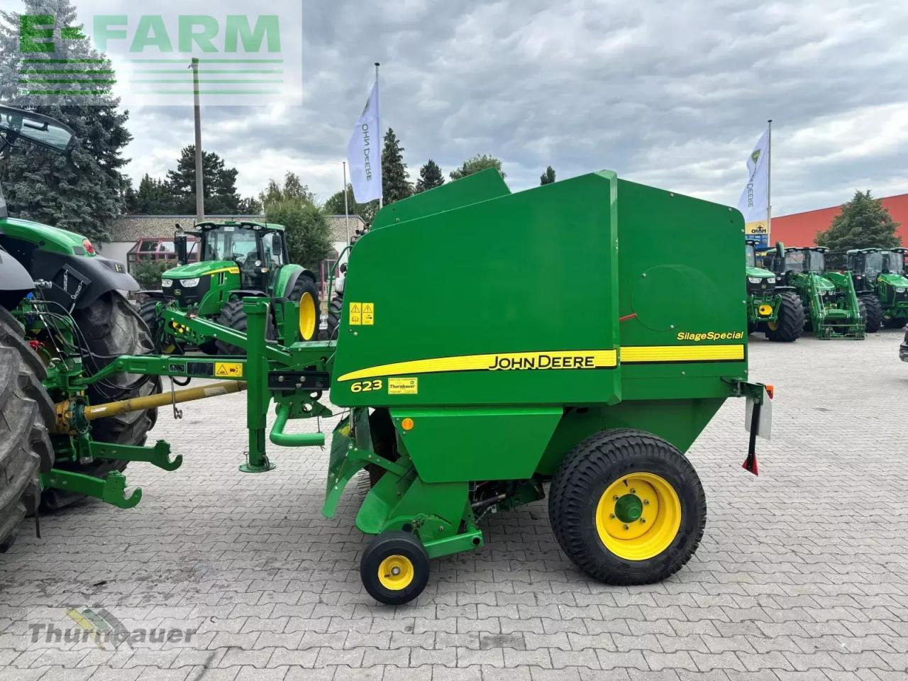 John Deere 623 - Empacadora de pacas cuadradas: foto 2 John Deere 623 - Empacadora de pacas cuadradas: foto 2