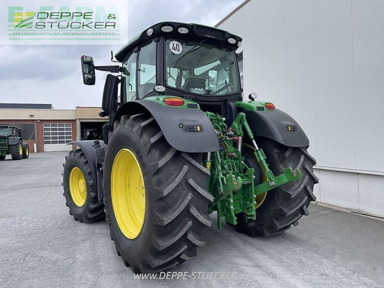 Tractor John Deere 6230r: foto 11