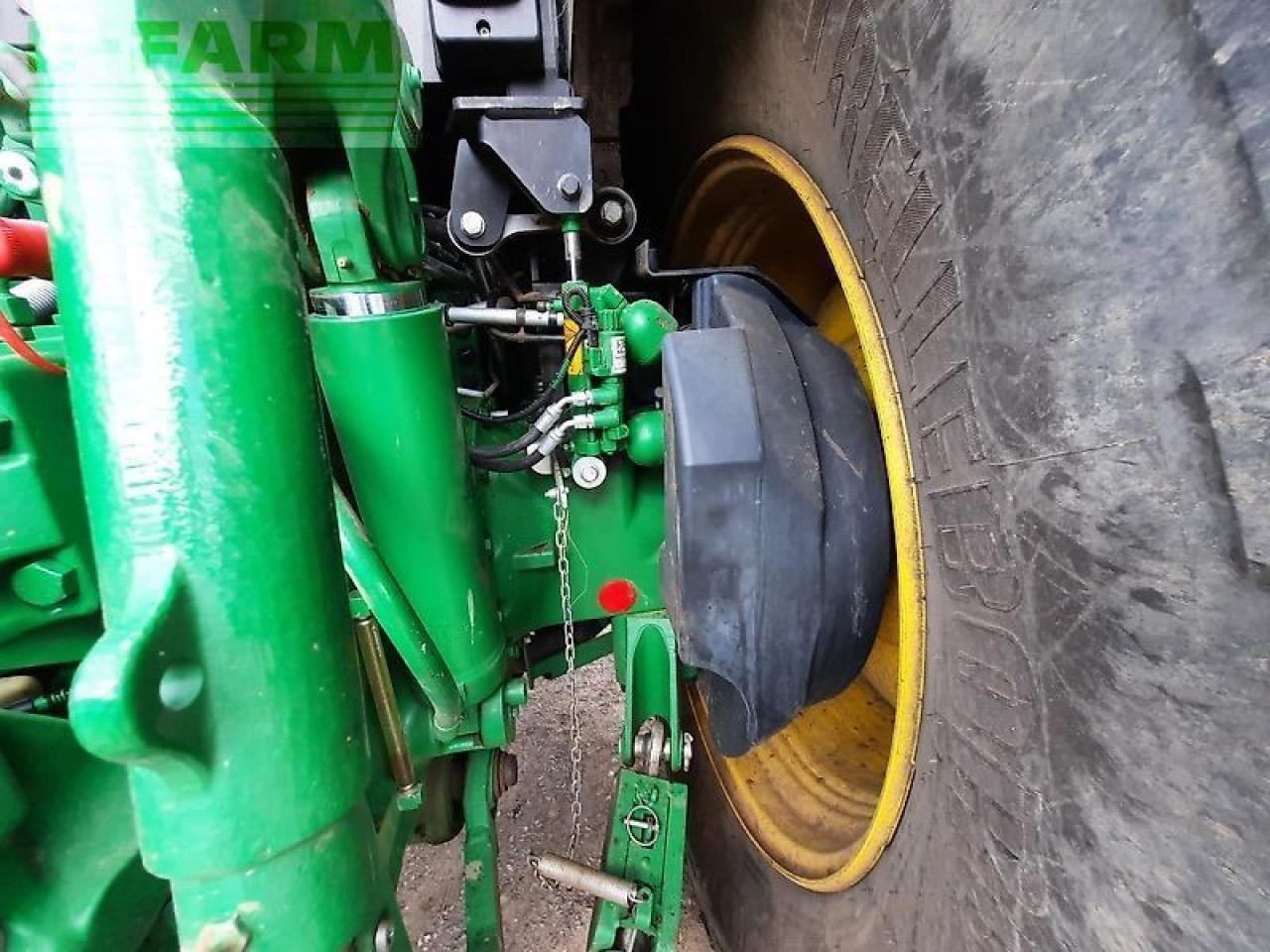 Tractor John Deere 6250r: foto 13