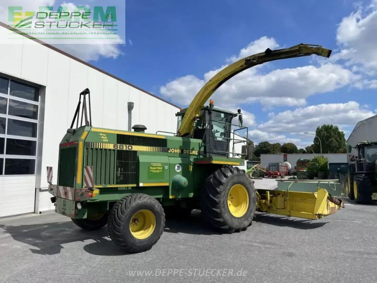 John Deere 6810 mit gebiss - Cosechadora de forraje: foto 5 John Deere 6810 mit gebiss - Cosechadora de forraje: foto 5