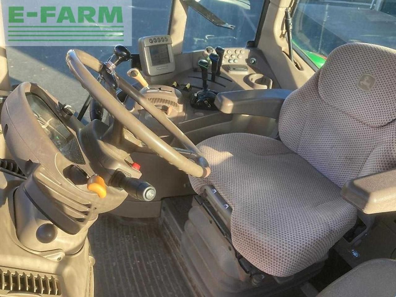 John Deere 6830 premium - Tractor: foto 5 John Deere 6830 premium - Tractor: foto 5