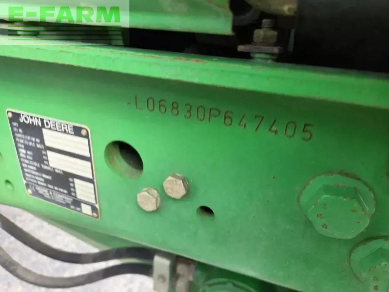 John Deere 6830 premium - Tractor: foto 2 John Deere 6830 premium - Tractor: foto 2