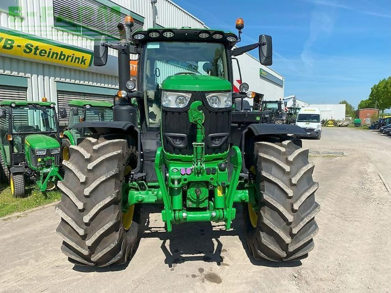 John Deere 6r215 - Tractor: foto 5 John Deere 6r215 - Tractor: foto 5