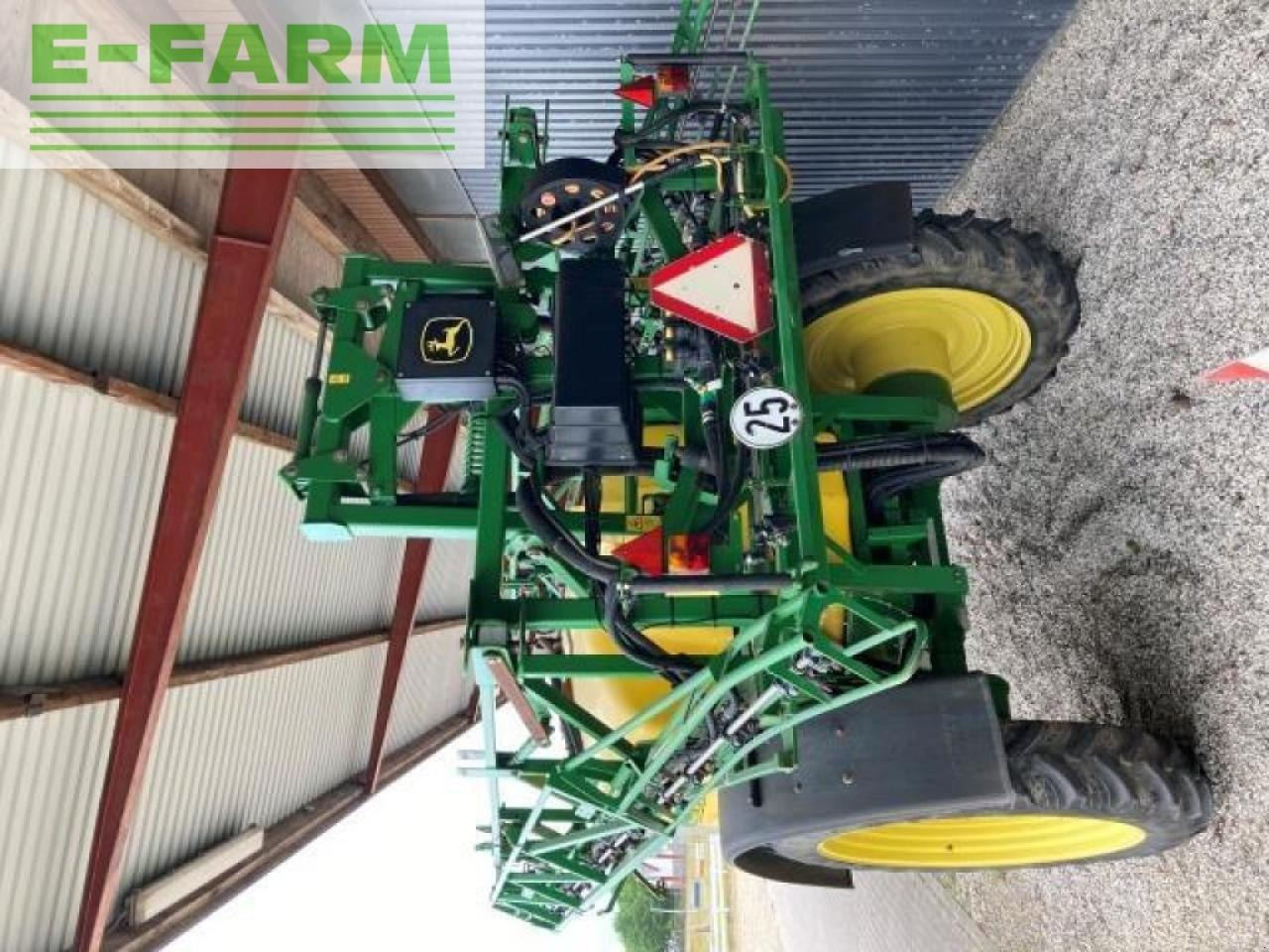 John Deere 740/24 - Pulverizador arrastrado: foto 5 John Deere 740/24 - Pulverizador arrastrado: foto 5