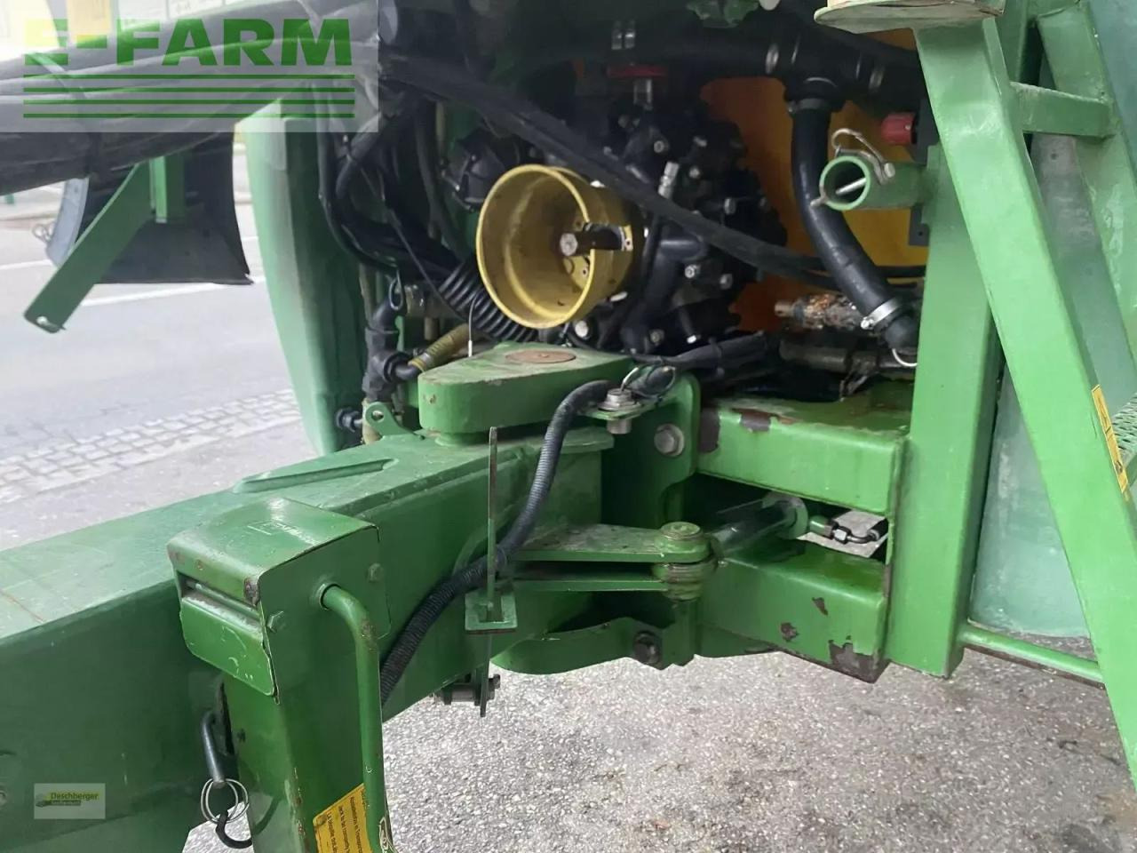 Pulverizador arrastrado John Deere 740 - 28 m: foto 6 Pulverizador arrastrado John Deere 740 - 28 m: foto 6