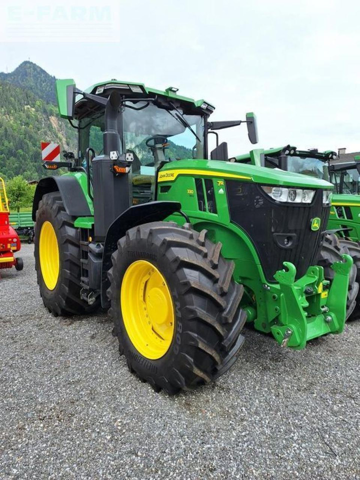 John Deere 7r 330 - Tractor: foto 1 John Deere 7r 330 - Tractor: foto 1