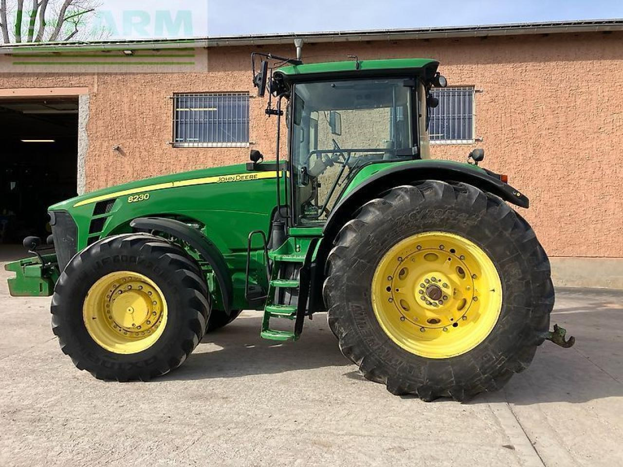 John Deere 8230 ils, powr shift - Tractor: foto 5 John Deere 8230 ils, powr shift - Tractor: foto 5