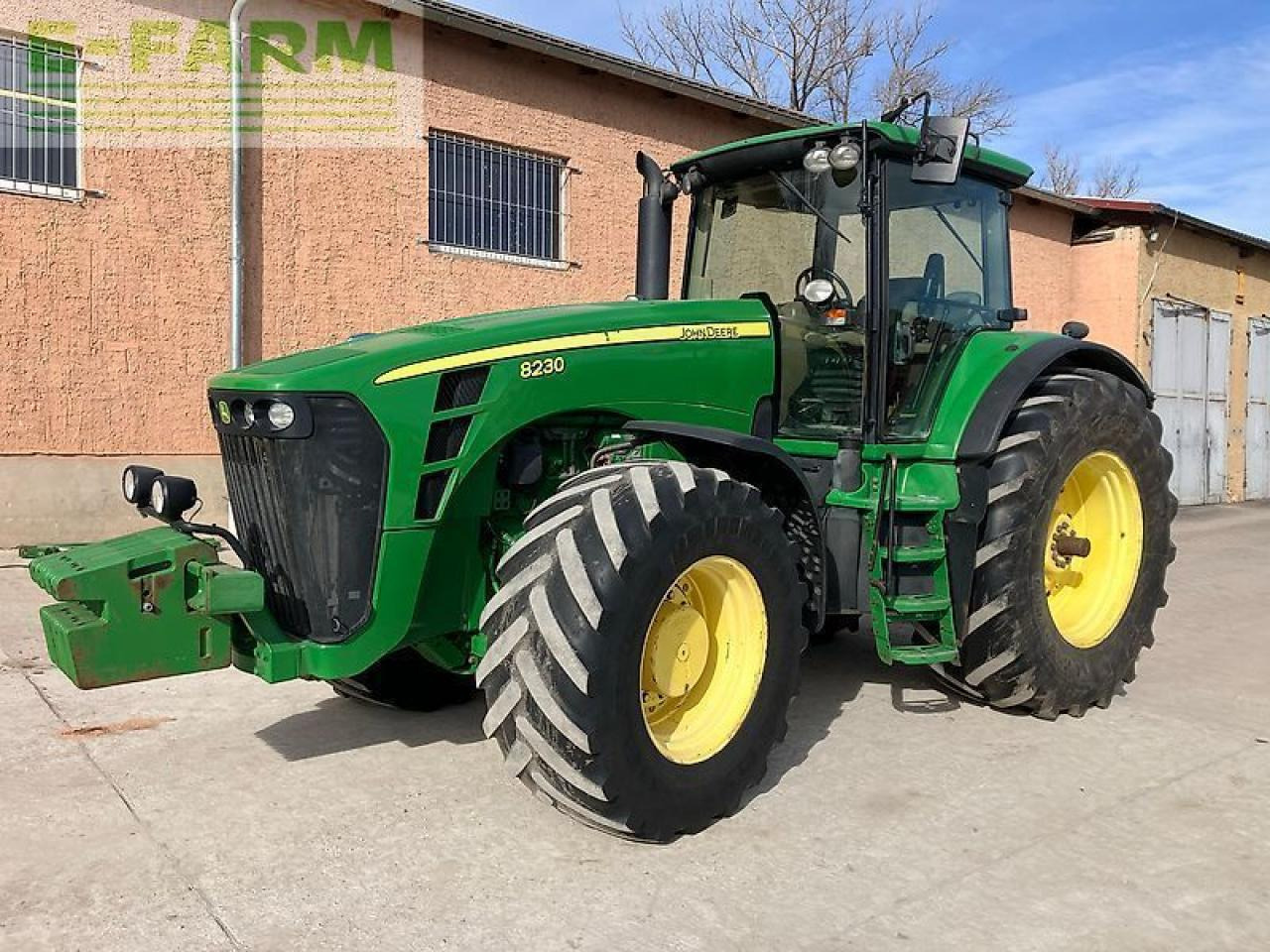 John Deere 8230 ils, powr shift - Tractor: foto 2 John Deere 8230 ils, powr shift - Tractor: foto 2