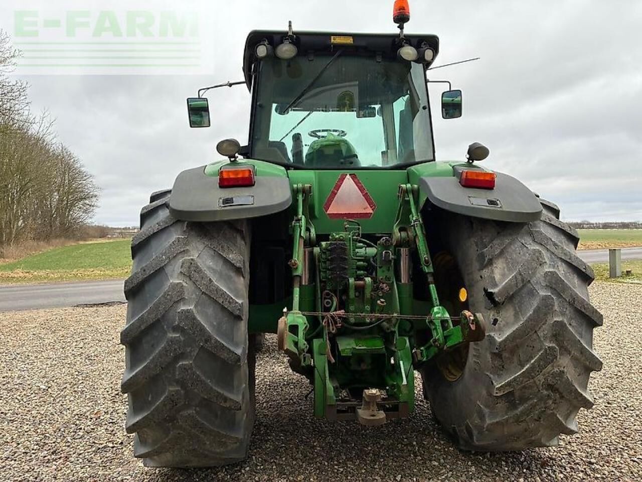 John Deere 8330 - Tractor: foto 5 John Deere 8330 - Tractor: foto 5