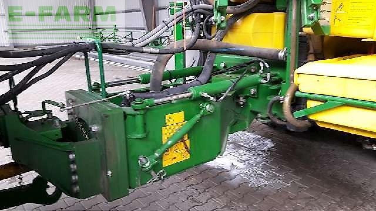 John Deere 840i anhängefeldspritze - Pulverizador arrastrado: foto 4 John Deere 840i anhängefeldspritze - Pulverizador arrastrado: foto 4