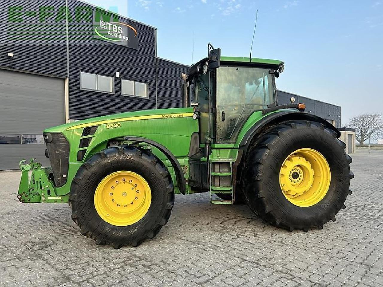 John Deere 8530 - Tractor: foto 1 John Deere 8530 - Tractor: foto 1