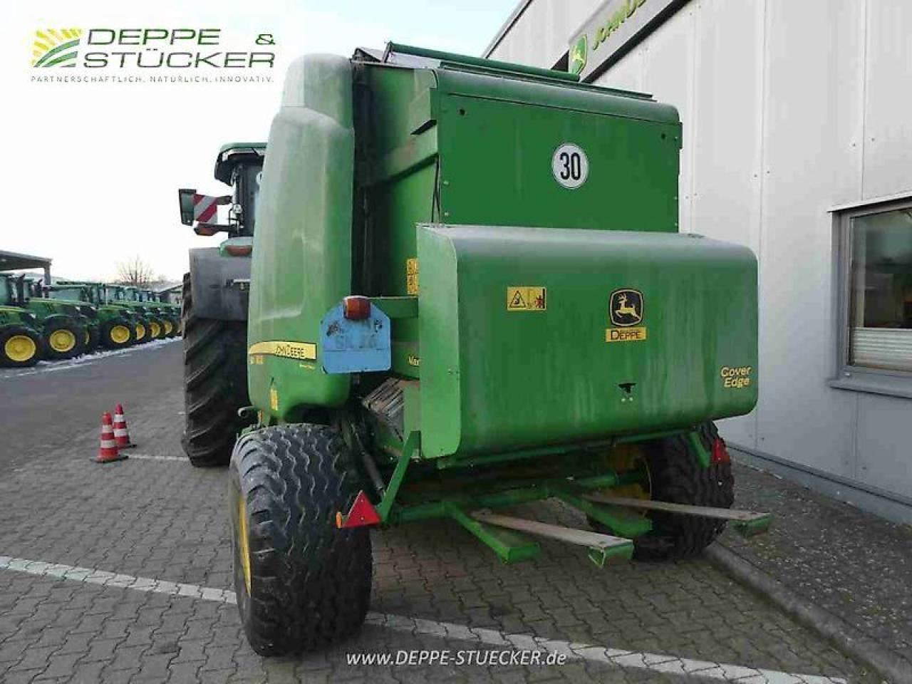 John Deere 864 maxi cut - Empacadora de pacas cuadradas: foto 4 John Deere 864 maxi cut - Empacadora de pacas cuadradas: foto 4