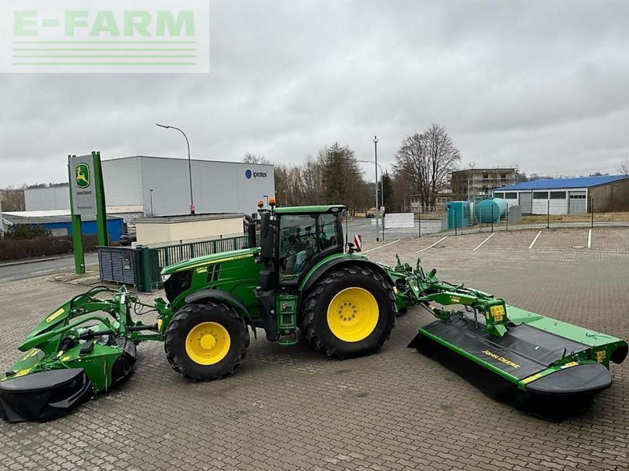 John Deere r990r + f310r - Segadora: foto 1 John Deere r990r + f310r - Segadora: foto 1