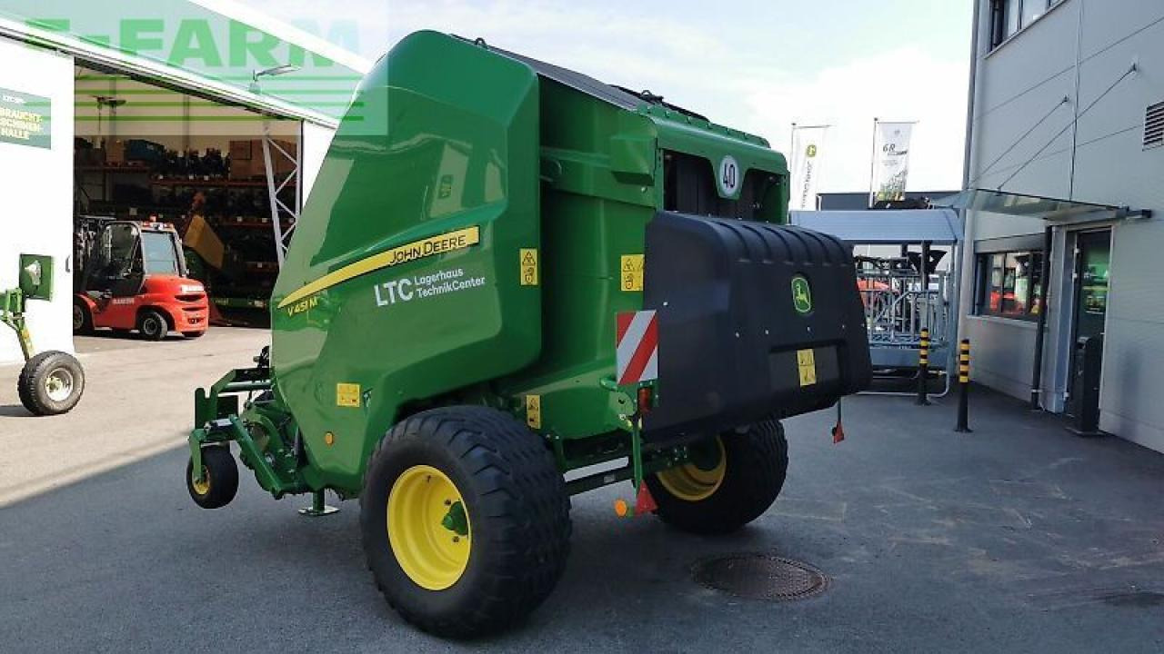 John Deere v 451 m hc25 - Empacadora de pacas cuadradas: foto 4 John Deere v 451 m hc25 - Empacadora de pacas cuadradas: foto 4