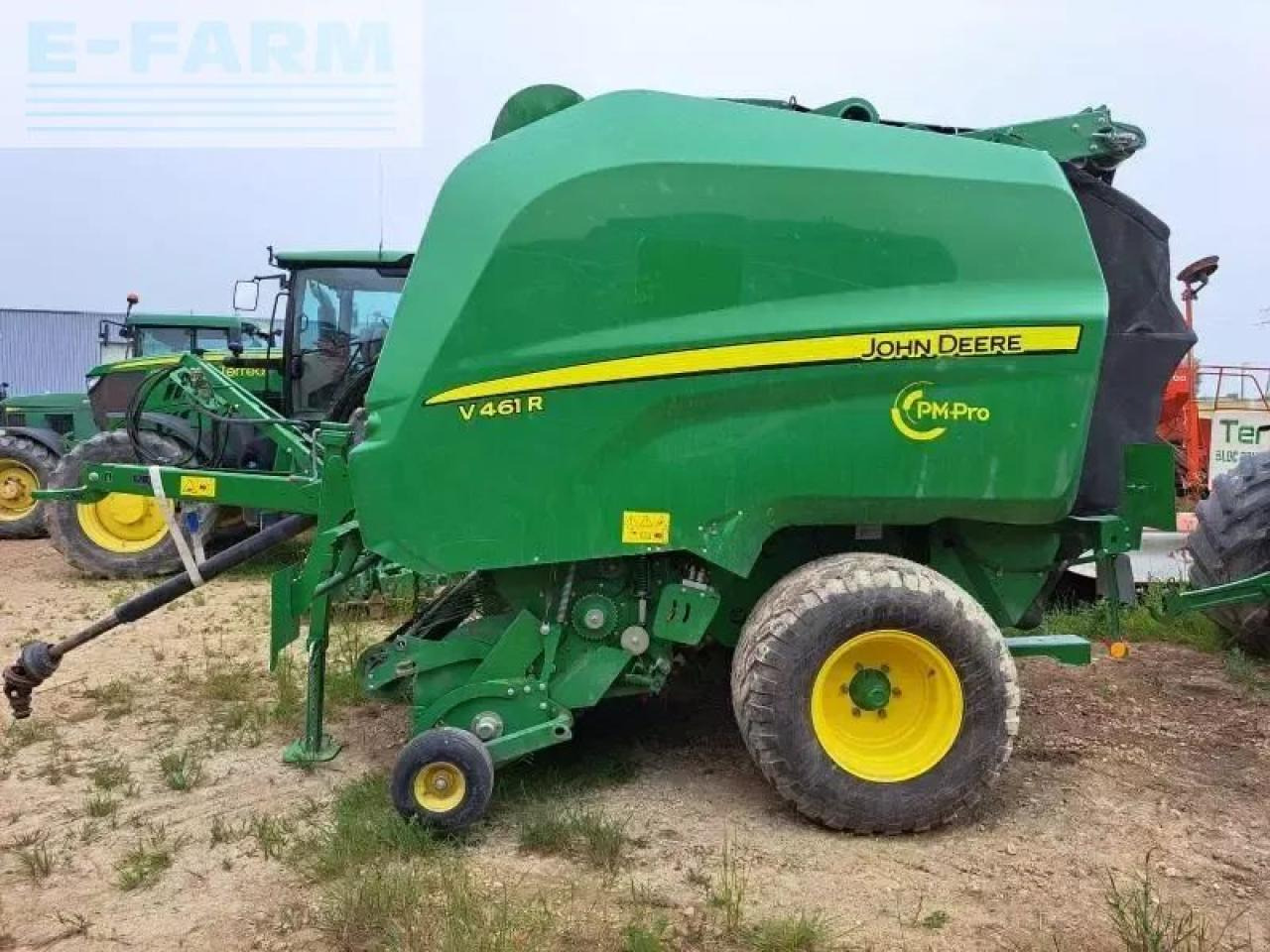 John Deere v461r - Empacadora de pacas cuadradas: foto 1 John Deere v461r - Empacadora de pacas cuadradas: foto 1