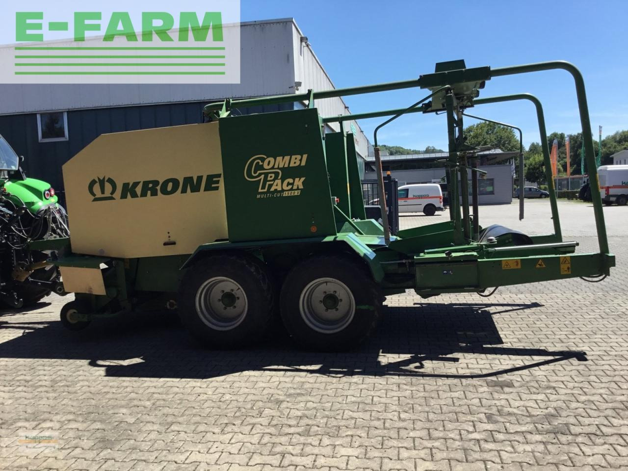 Krone combi pack 1500 mc - Empacadora de pacas cuadradas: foto 4 Krone combi pack 1500 mc - Empacadora de pacas cuadradas: foto 4