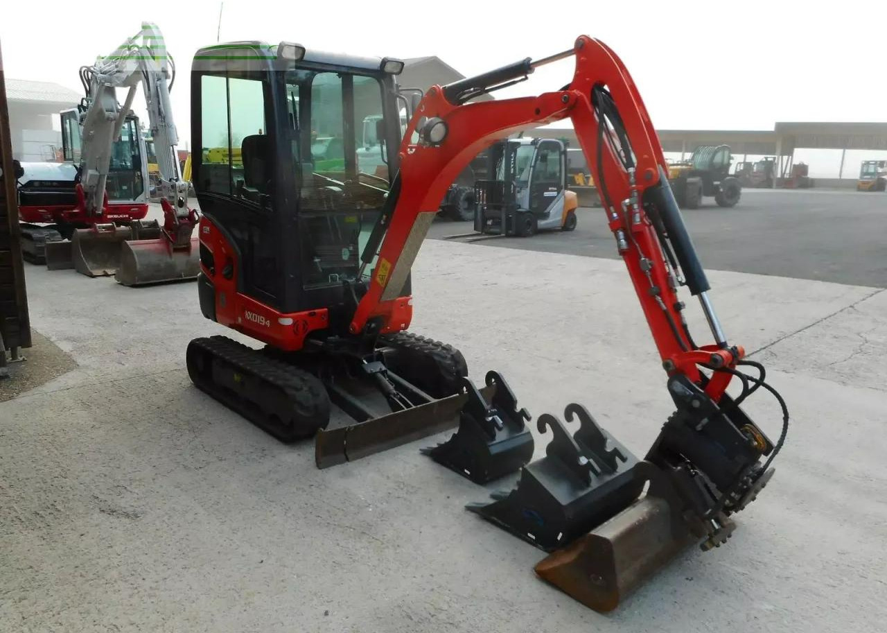 Kubota kx019-4 ( 1.855kg ) powertilt + hydr. sw - Miniexcavadora: foto 5 Kubota kx019-4 ( 1.855kg ) powertilt + hydr. sw - Miniexcavadora: foto 5