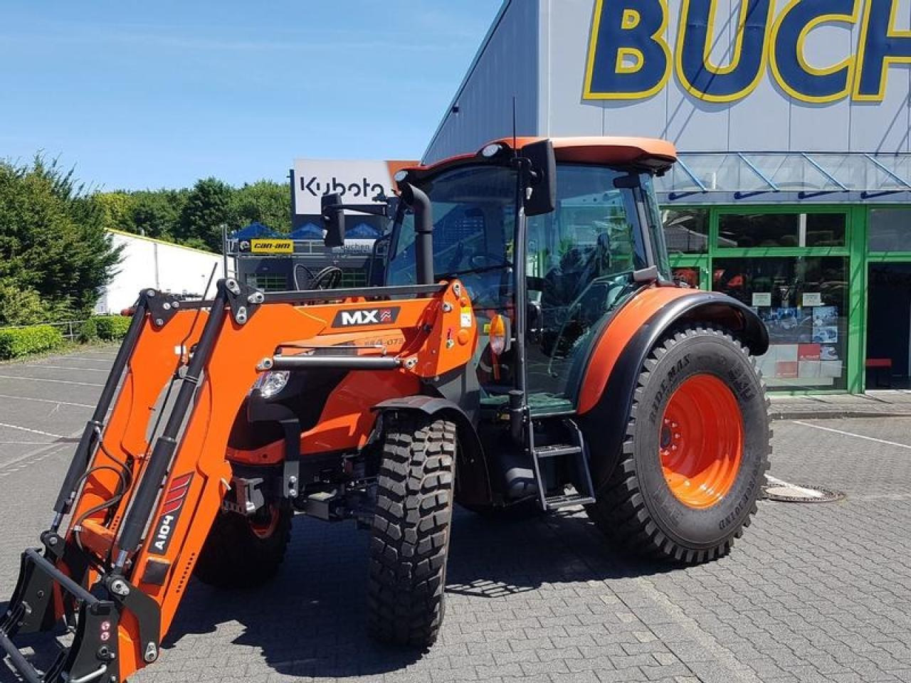 Kubota m4-073 cab 36x36 - Tractor: foto 3 Kubota m4-073 cab 36x36 - Tractor: foto 3