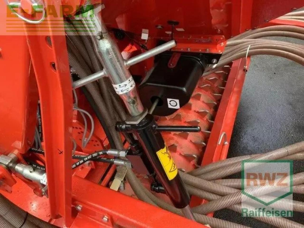 Kuhn combiliner venta lc302 (55+10,2 ha) - Sembradora de precisión: foto 5 Kuhn combiliner venta lc302 (55+10,2 ha) - Sembradora de precisión: foto 5