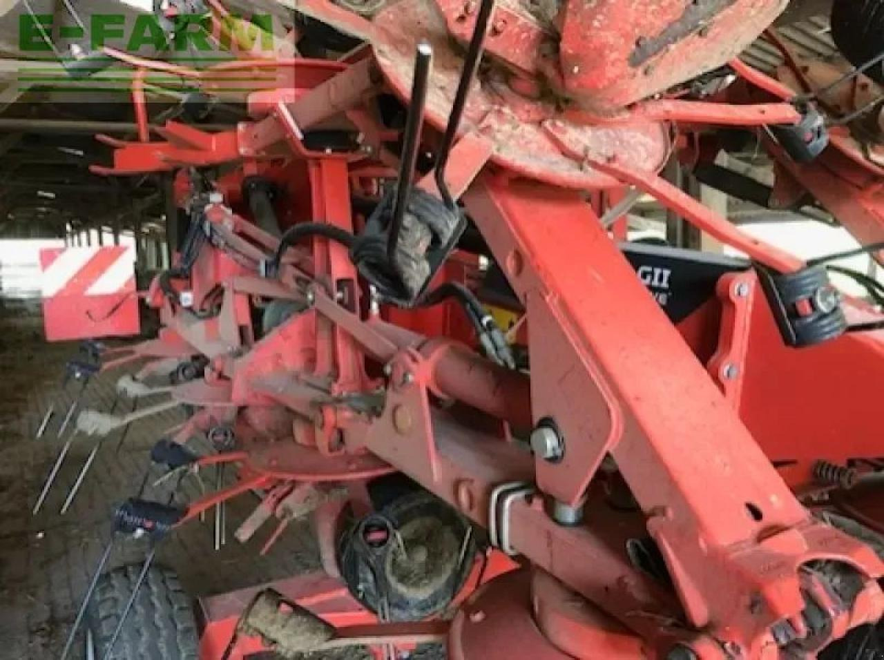 Kuhn gf 13002 g2 - Henificadora: foto 4 Kuhn gf 13002 g2 - Henificadora: foto 4