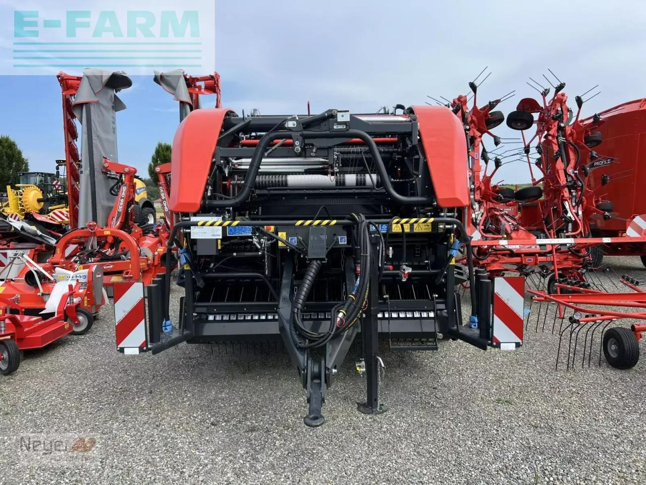 Kuhn i-bio+ intelliwrap press-wickel-kombi - Empacadora de pacas cuadradas: foto 3 Kuhn i-bio+ intelliwrap press-wickel-kombi - Empacadora de pacas cuadradas: foto 3
