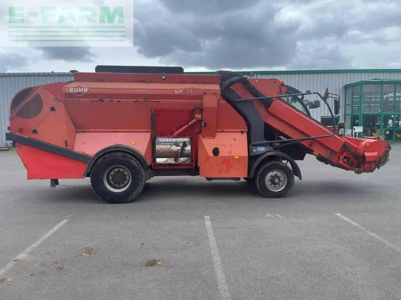 Kuhn mélangeuse automotrice sp-14 kuhn - Maquinaria ganadera: foto 2 Kuhn mélangeuse automotrice sp-14 kuhn - Maquinaria ganadera: foto 2