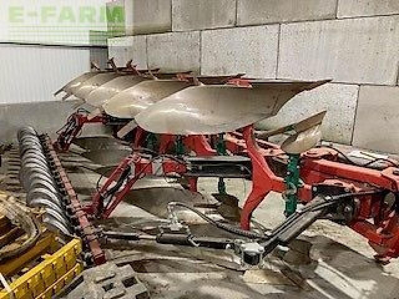 Kverneland kk 2500b i plough isobus met vorenpakker - Arado: foto 1 Kverneland kk 2500b i plough isobus met vorenpakker - Arado: foto 1