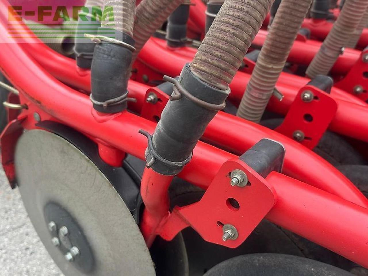 Kverneland u drill 600 - Sembradora: foto 4 Kverneland u drill 600 - Sembradora: foto 4