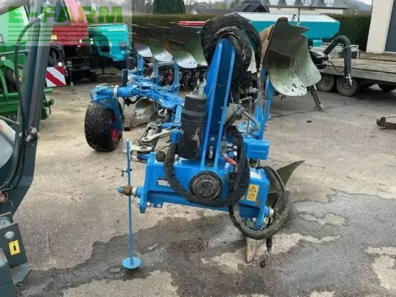 Lemken 5corps - Arado: foto 1 Lemken 5corps - Arado: foto 1