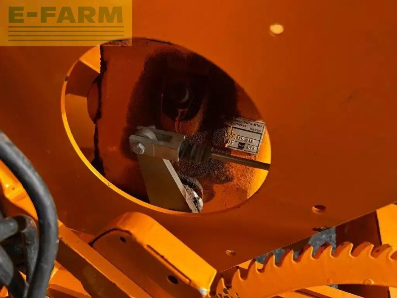 Lucas spirmix 220 - Maquinaria ganadera: foto 3 Lucas spirmix 220 - Maquinaria ganadera: foto 3