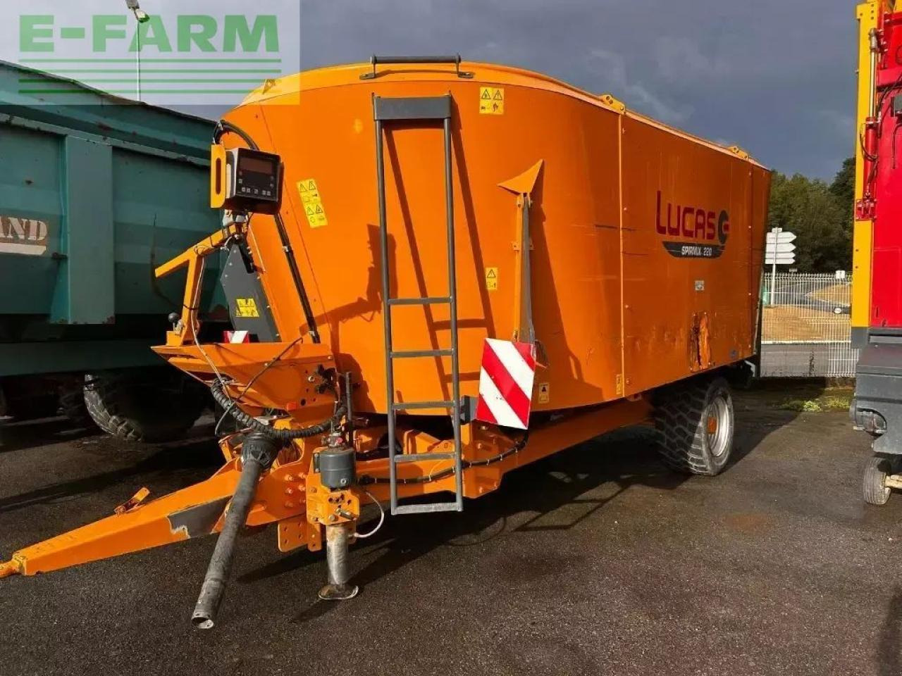 Lucas spirmix 220 - Maquinaria ganadera: foto 1 Lucas spirmix 220 - Maquinaria ganadera: foto 1