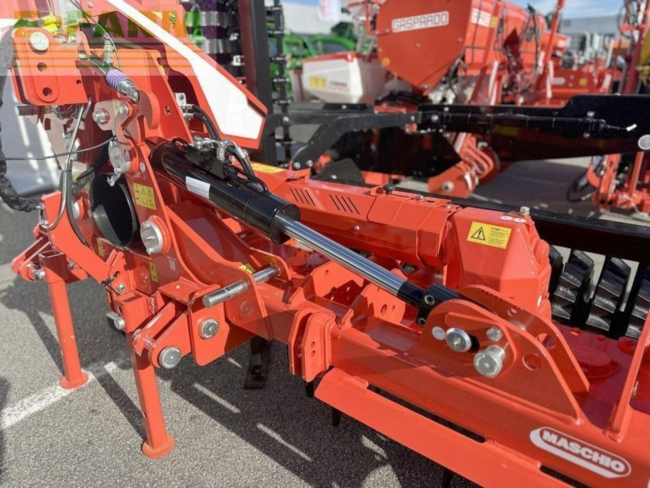 Maschio falco super 5000 kreiselegge klappbar - Rastras: foto 4 Maschio falco super 5000 kreiselegge klappbar - Rastras: foto 4